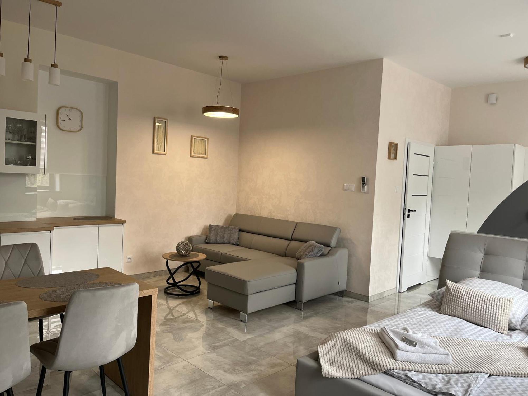 Ap 13 Apartment *
