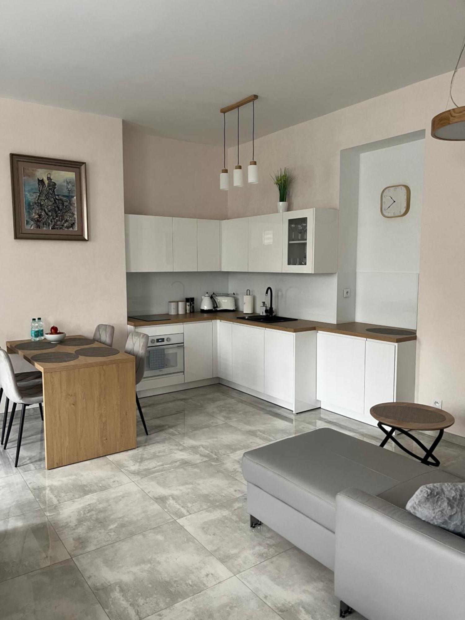 Ap 13 Apartment