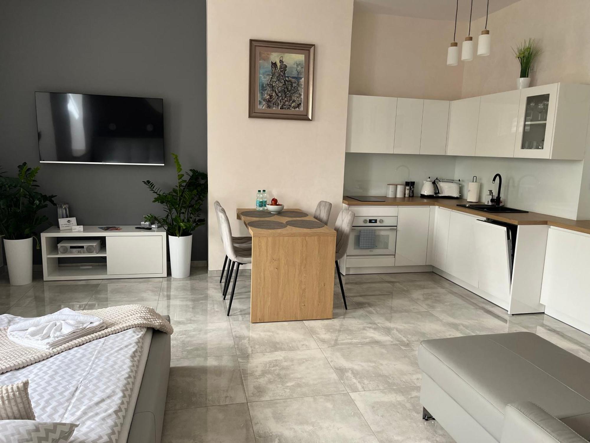 Ap 13 Apartment *